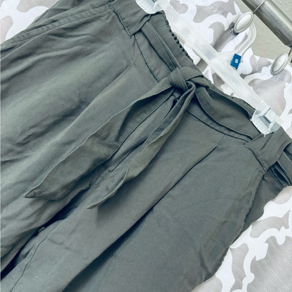 Aritzia Talula Lechuza Jogger Pant in Tuscan Olive Green Sz 6 - Picture 1 of 3